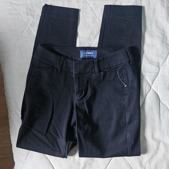 OLD NAVY Mid Rise Pixie Pants Black Cotton Blend Size 0 PETITE SHORT BNWOT - Picture 2 of 8